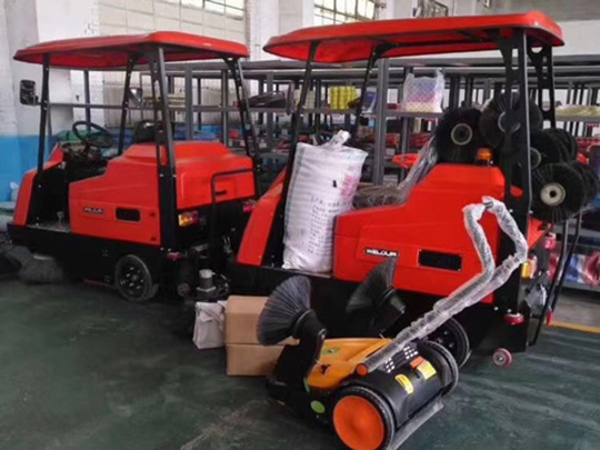 電動清掃車開機無反應,該如何處理