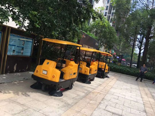 駕駛式掃地機的優勢有哪些