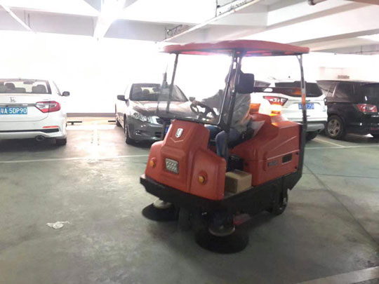 掃地車(chē)怎么有效防止二次污染