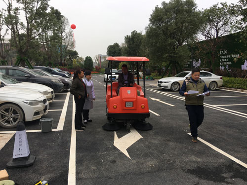 物業掃地車多少錢
