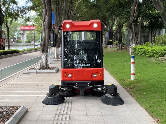 工業掃地機
